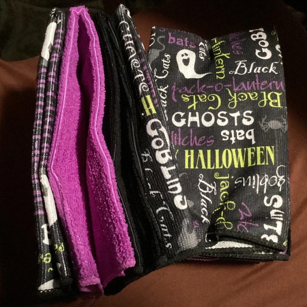 Spooky Village Kitchen Towels 8 towels  NWT  16”x19”